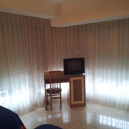 Hostal Conchi Миранда де Ебро Екстериор снимка