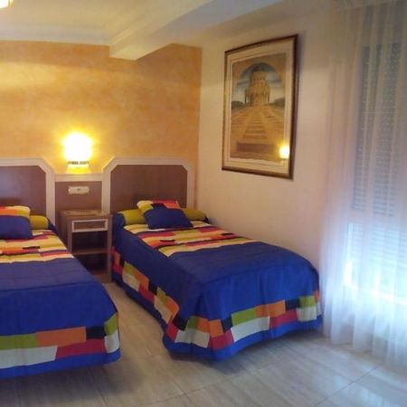 Hostal Conchi Миранда де Ебро Екстериор снимка
