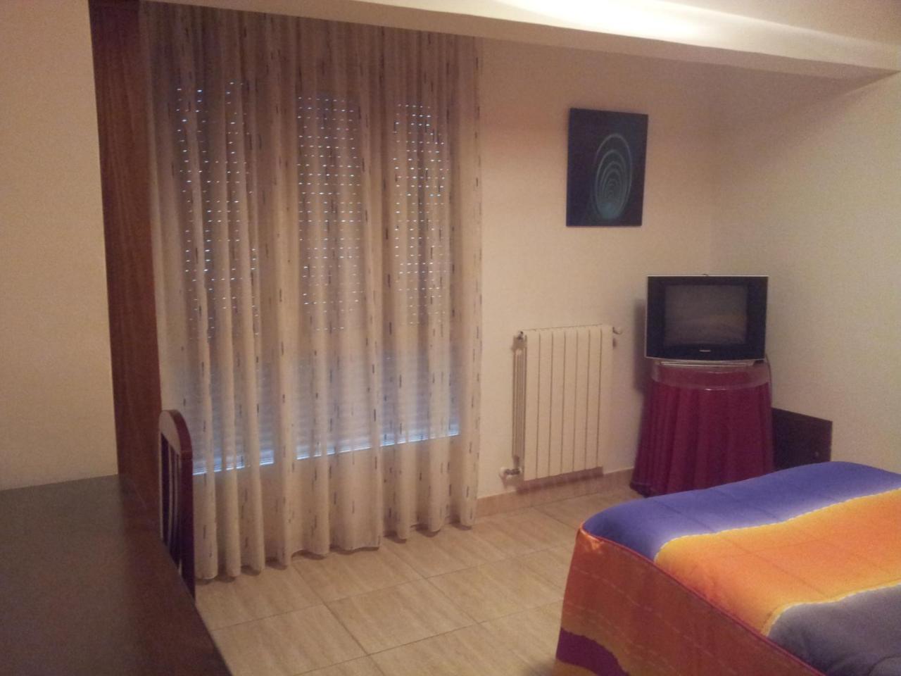 Hostal Conchi Миранда де Ебро Екстериор снимка