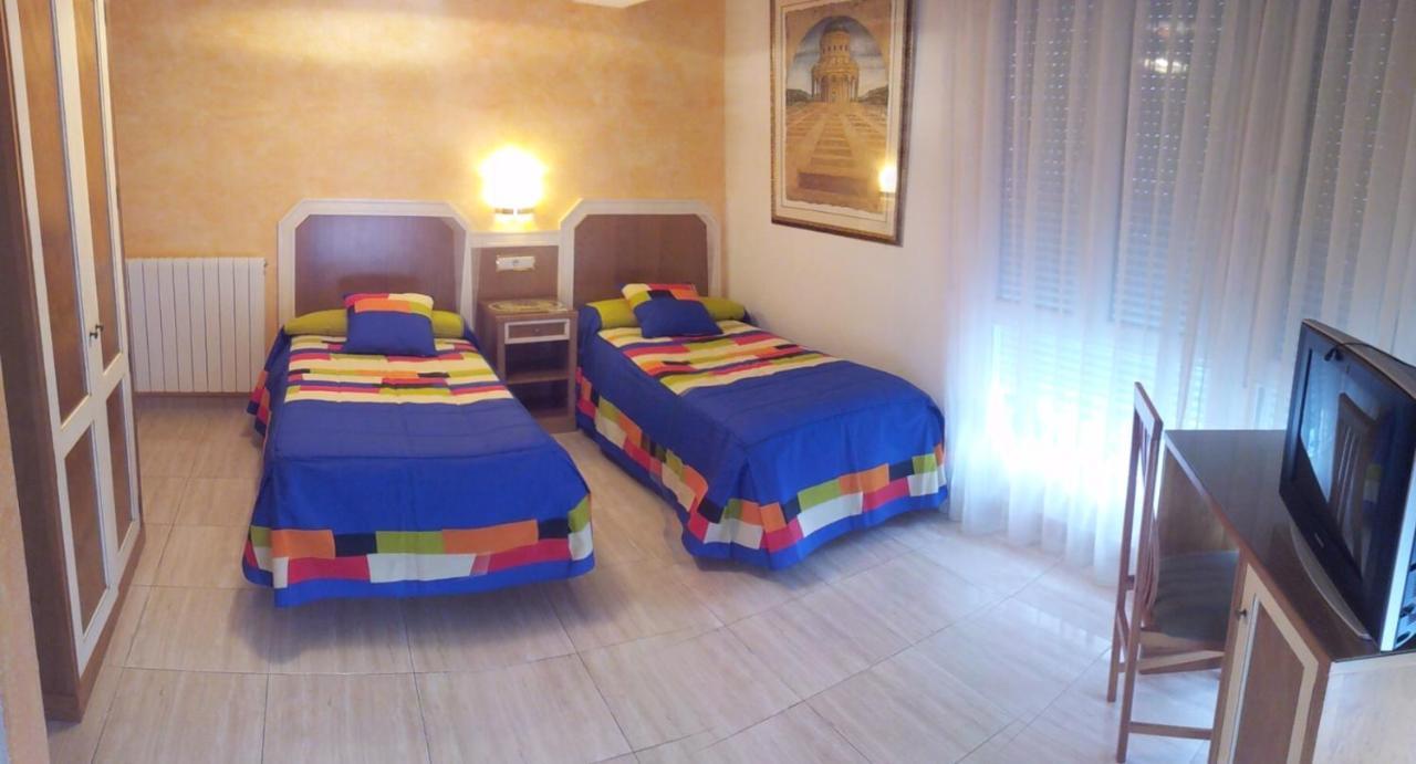Hostal Conchi Миранда де Ебро Екстериор снимка