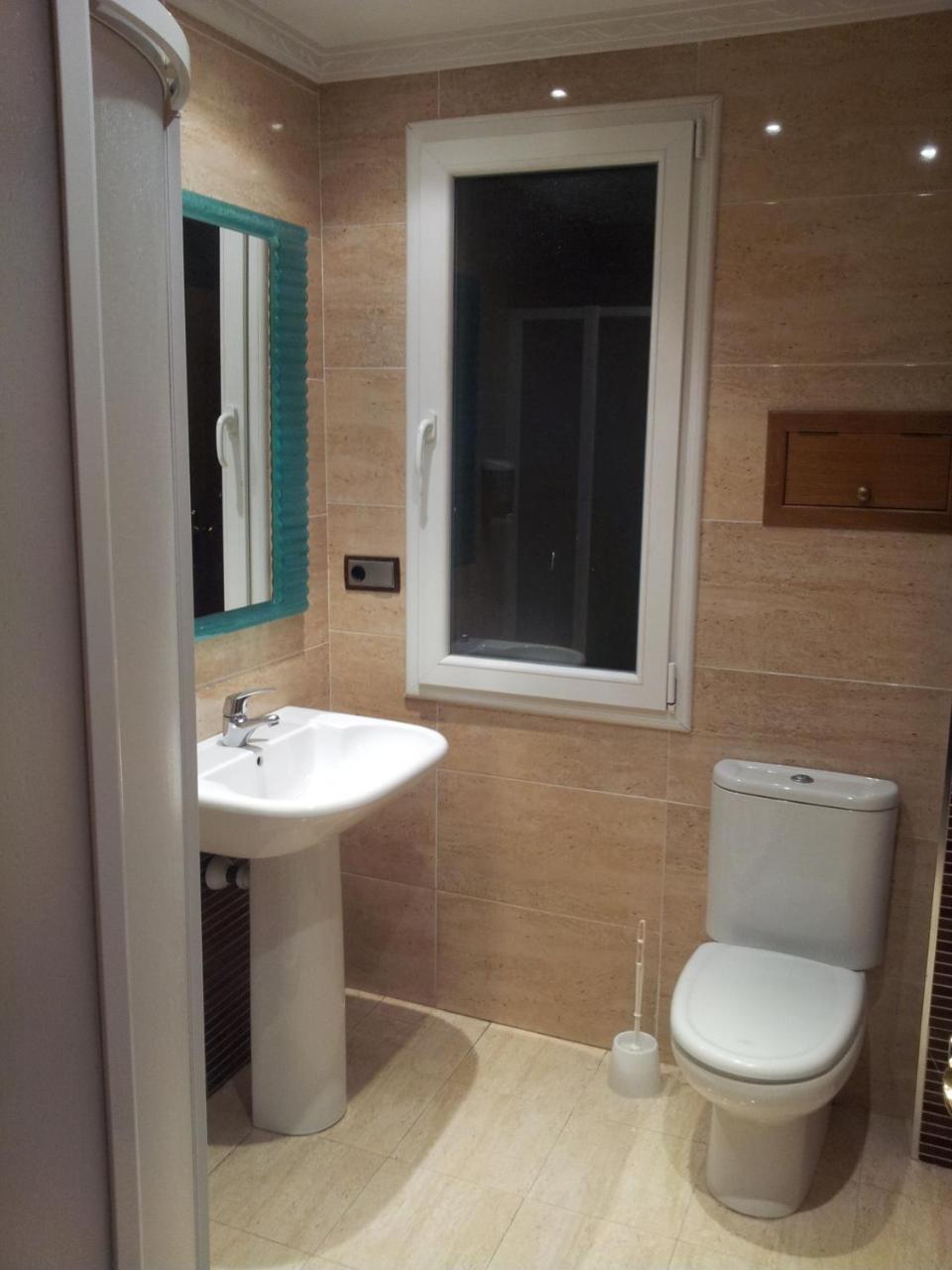 Hostal Conchi Миранда де Ебро Екстериор снимка