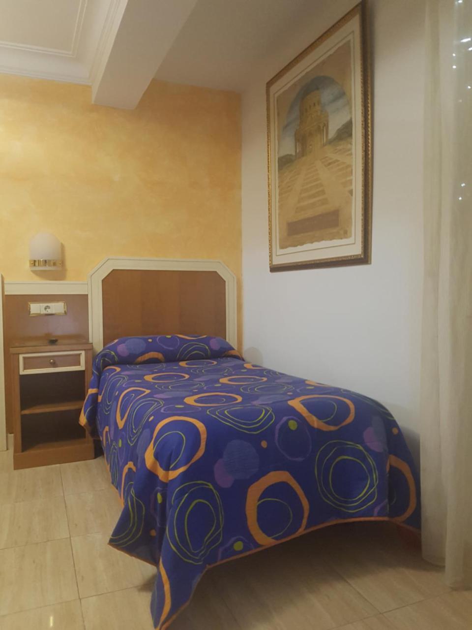 Hostal Conchi Миранда де Ебро Екстериор снимка